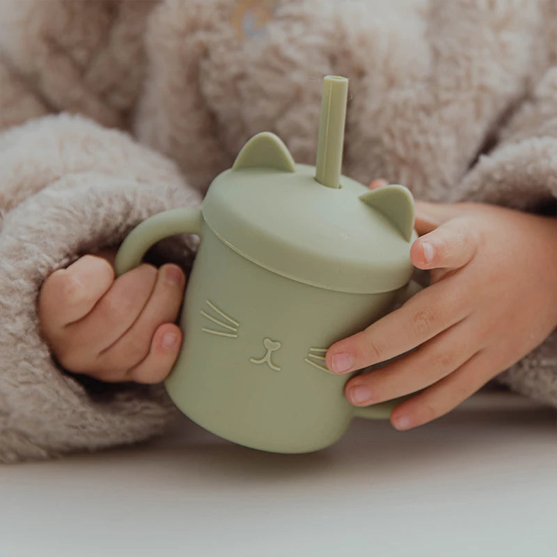 200ML Baby Feeding Drinkware Straw Cup Baby Learning Feeding Bottles Anti-Hot Leakproof Silicone Tableware Toddler Water Bottle